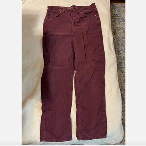 American Eagle Mom Straight Maroon Corduroy Pants Size 10